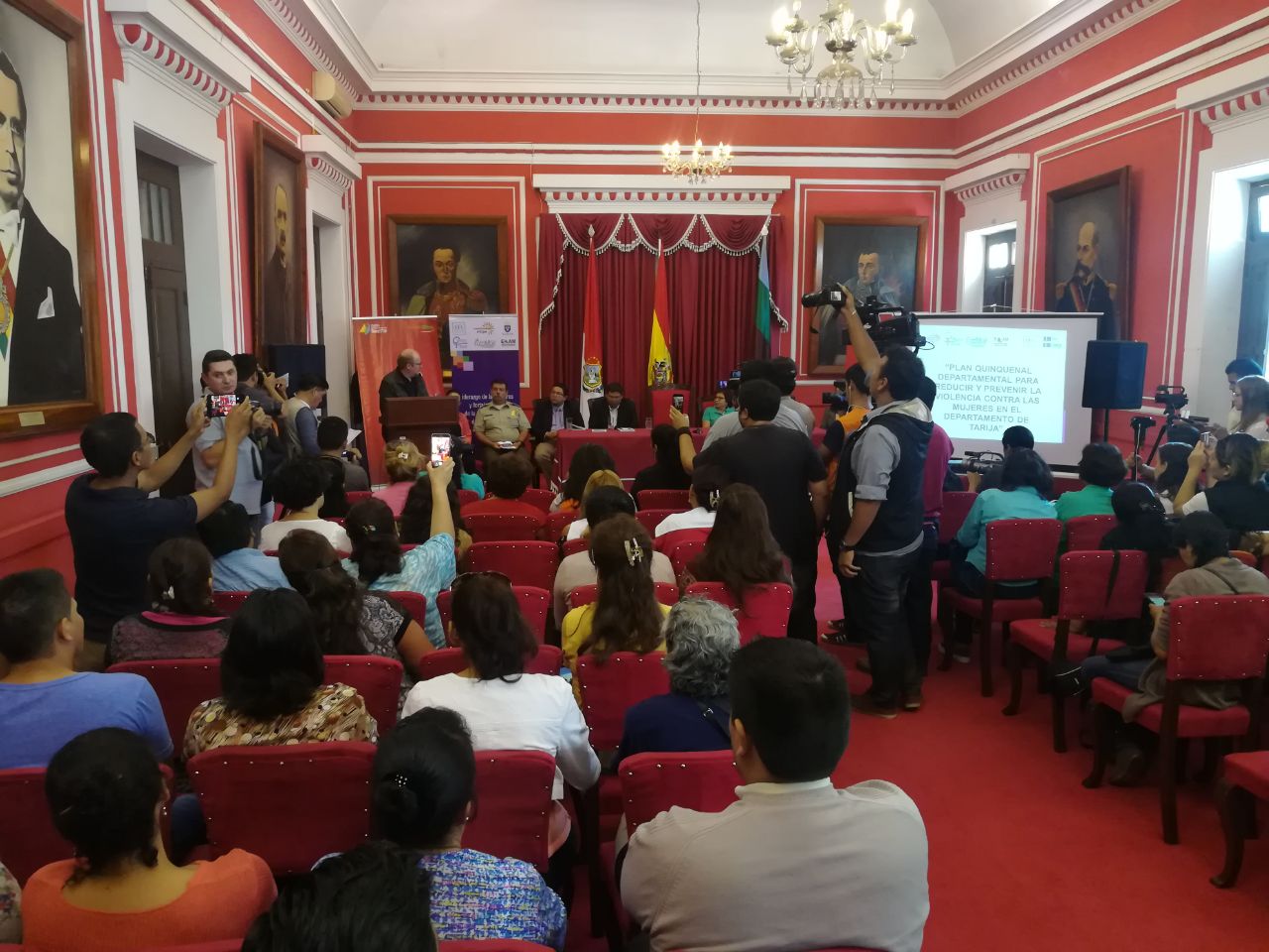 Lanzan plan quinquenal contra la violencia de la mujer en Tarija