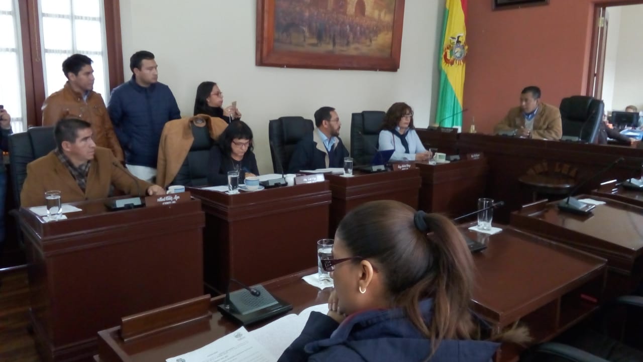 Por tercera vez se suspende sesión del Concejo Municipal, Rosas culpa a Alcalde