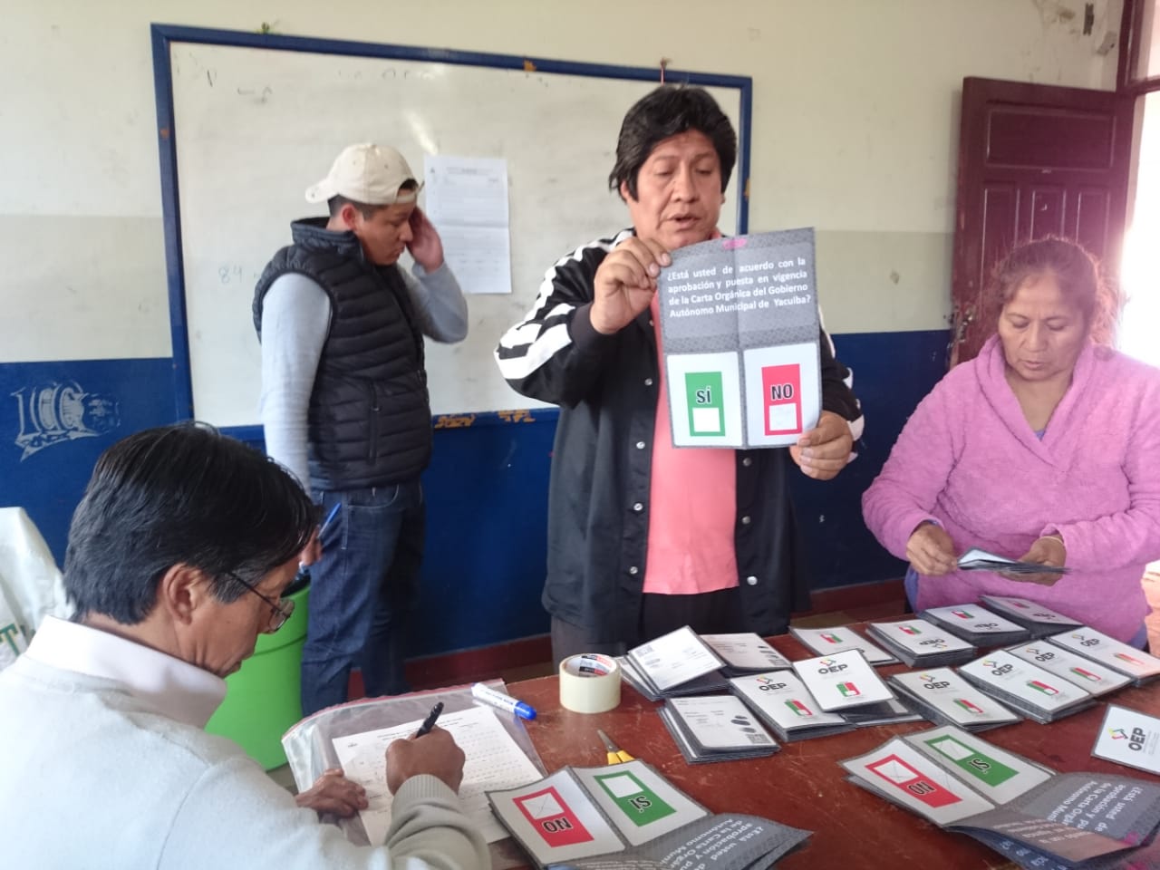 Cierran votación del 98% de mesas en Yacuiba e inicia el conteo de votos