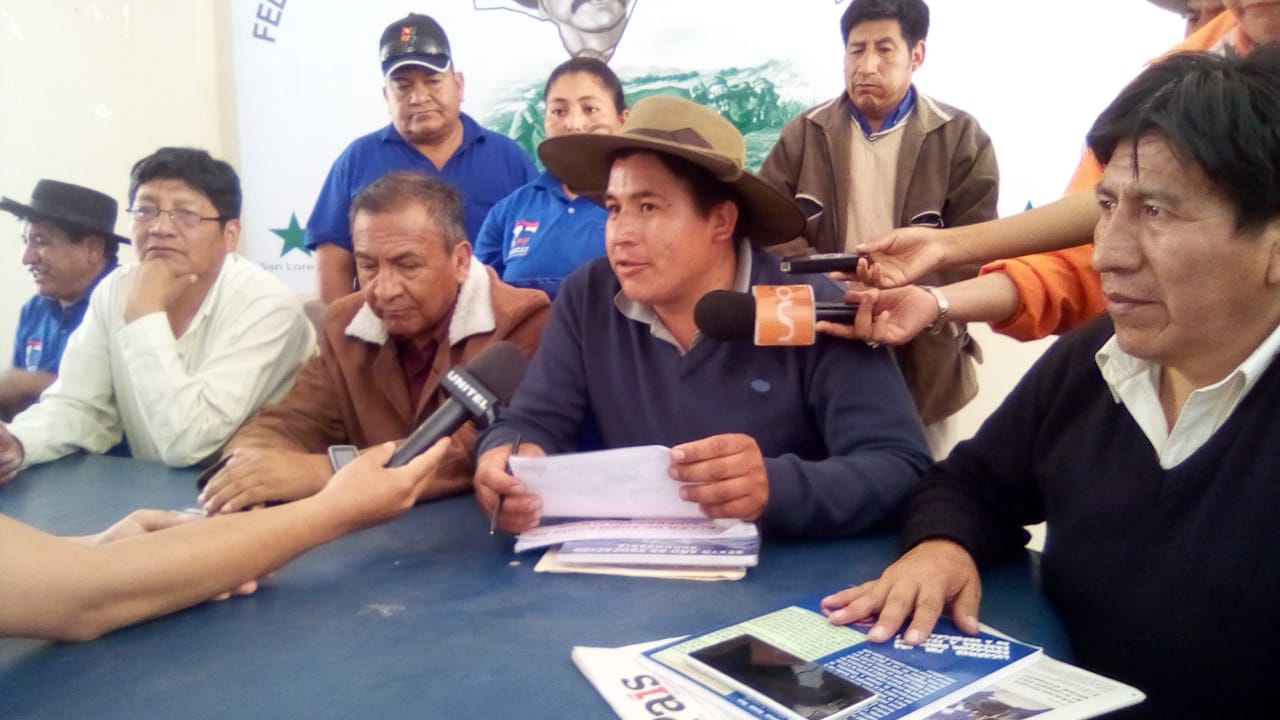 Entre golpes, campesinos imponen a Carlos Acosta como nuevo líder del MAS - Tarija