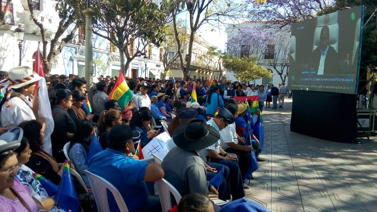 Bolivianos y bolivianas esperan el fallo de la CIJ sobre la demanda marítima
