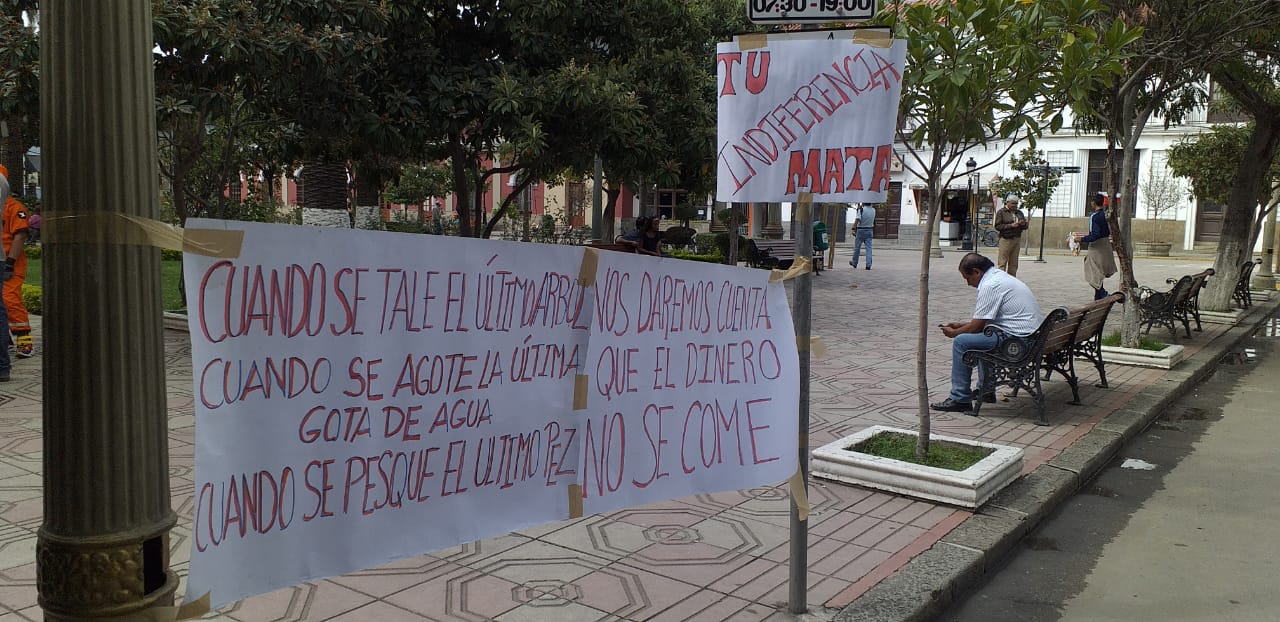 Policía reporta bloqueos en Entre Ríos-San Lorenzo y Tarija