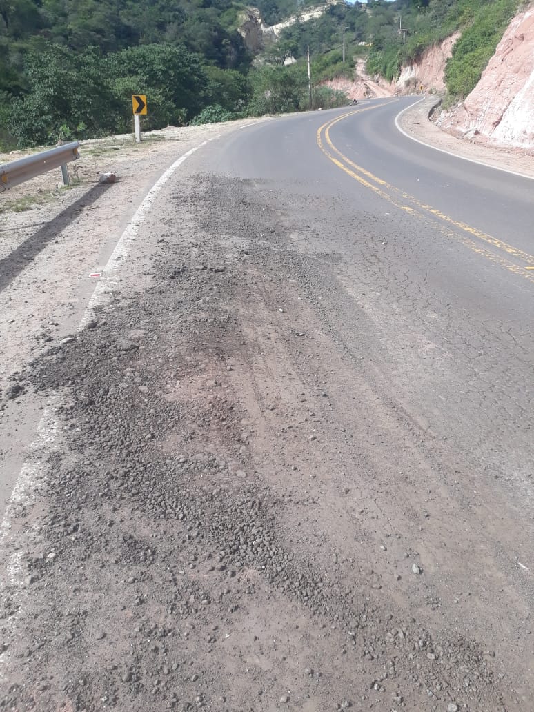 Videos muestran el mal estado de la carretera Palos Blancos-Entre Ríos y ABC garantiza transitabilidad