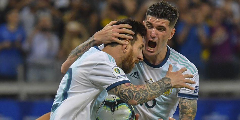 Argentina clasifica "por los pelos" ante una gran selección qatarí
