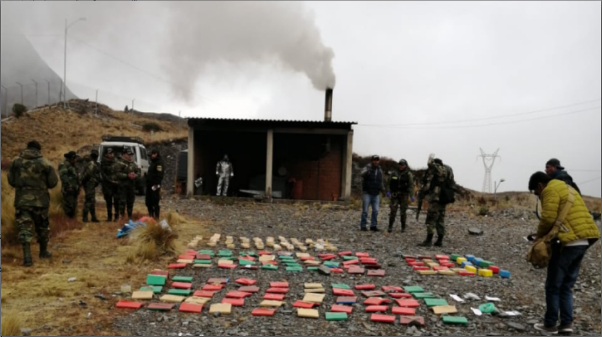 Destruyen 308 kg de droga hallada en El Alto