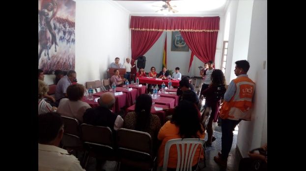Cívicos inician reunión nacional en Tarija para debatir paro indefinido