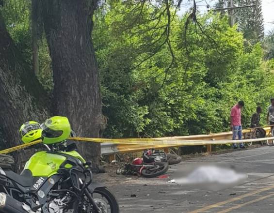 Mujer muere tras chocar su moto y golpear contra un árbol en Villa Montes