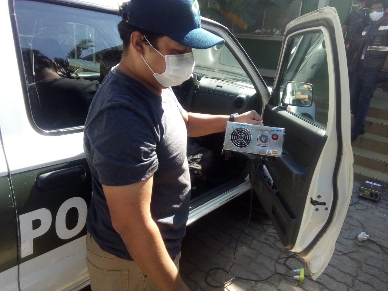 Máquinas de ozono, Policía usa nuevo método de desinfección en Tarija