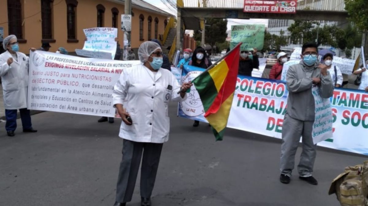 Médicos bolivianos celebraron su día con protestas