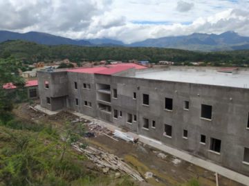 Covid, Padcaya se encapsula y su nuevo hospital sigue inconcluso