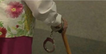 Abuela obligó a nieta a hacer videollamadas pornográficas