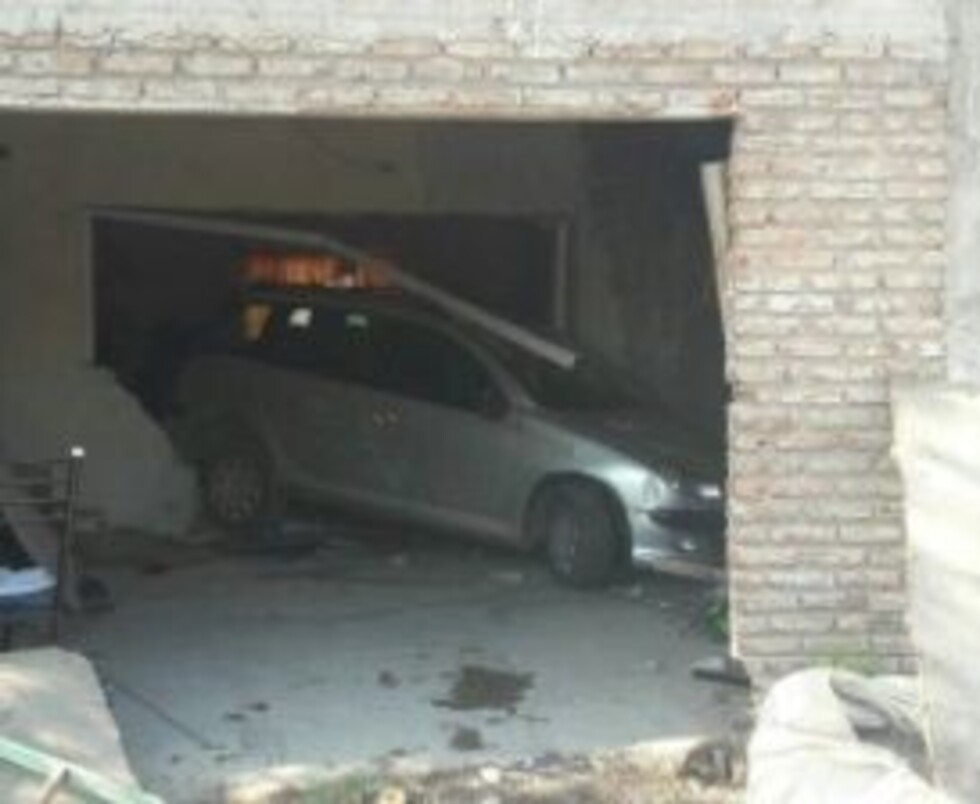 Dio retro su automóvil y mató a una mujer