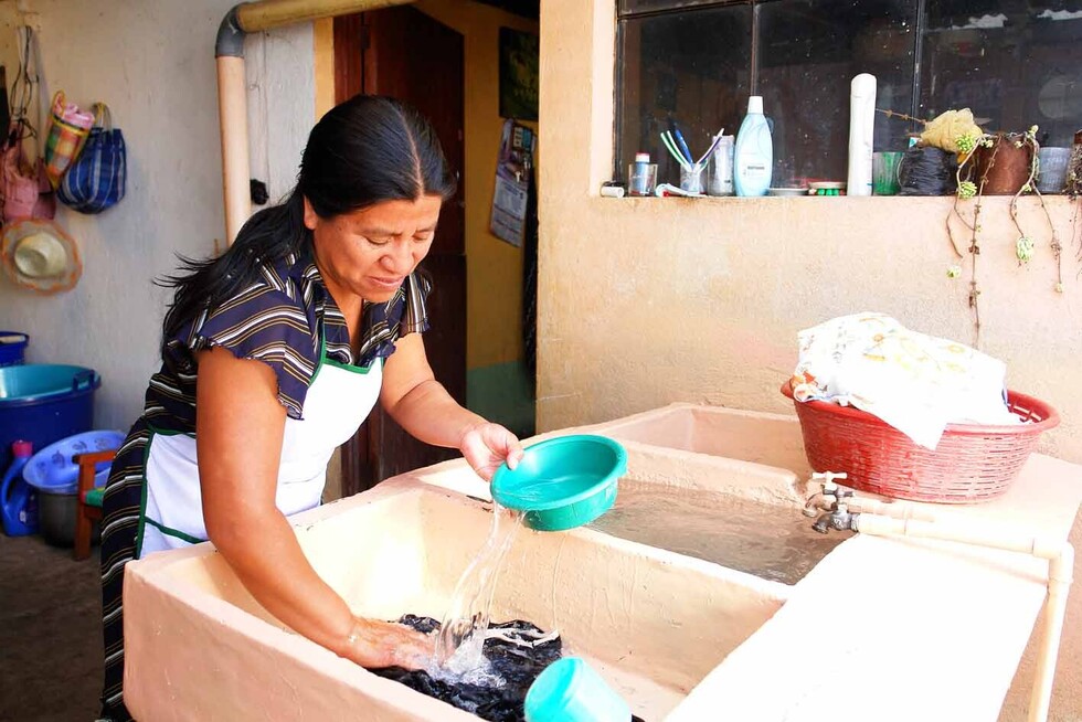 Morales saluda a las trabajadoras del hogar en su día