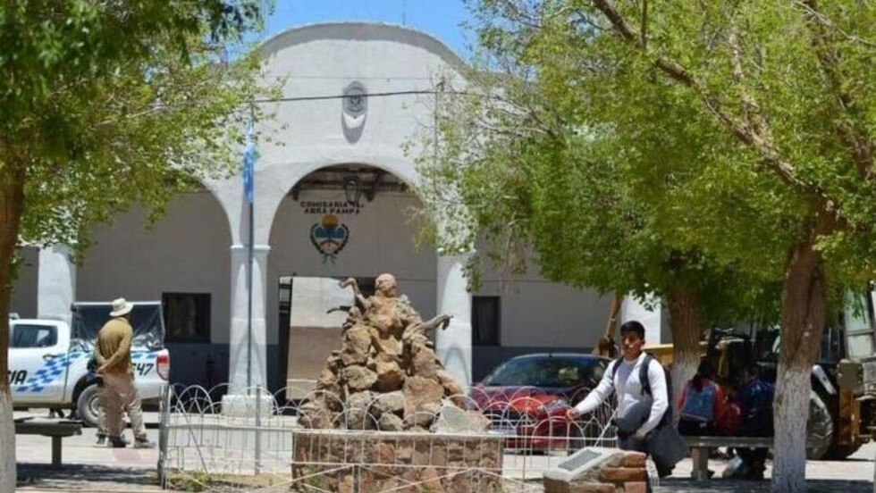 Agredió a mazazos a su esposa y luego se suicidó