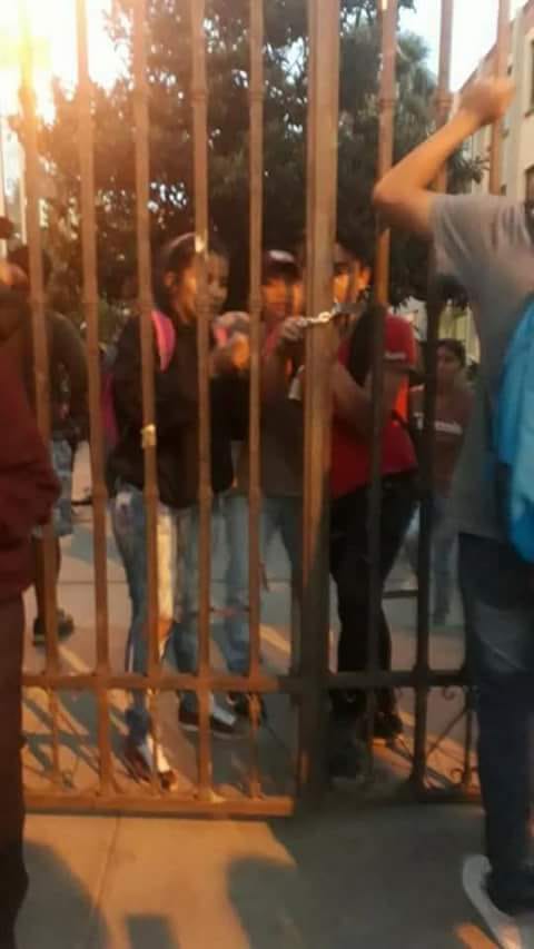 Otra más: Estudiantes toman el campus de El Tejar por elección de la FUL