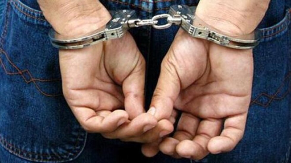 Atrapa a 1 de 6 ladrones que robaron a su novia