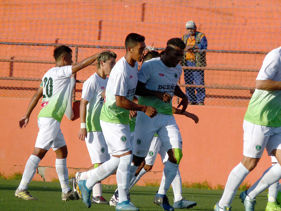 Industrial gana y ahora pone la mira en el club Petrolero