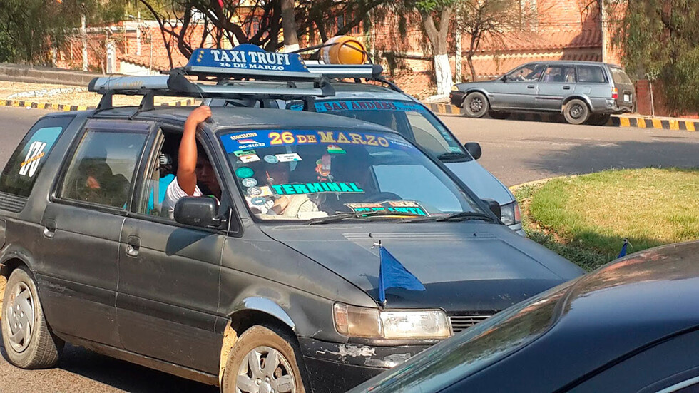 Taxitrufis de Tarija observan Ley de Movilidad Urbana y amenazan con paro
