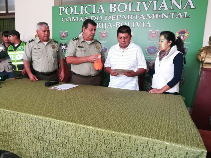 Policía da ayuda económica a efectivo lesionado