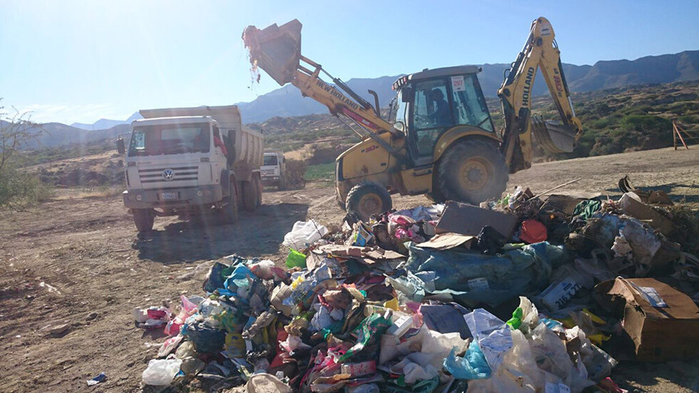 Medio Ambiente y Emat limpiaron la carretera a Sella