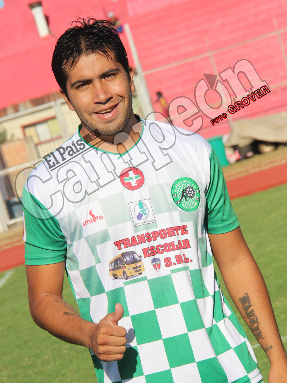 Espíndola está “on fire” para el gol, Romero tampoco afloja