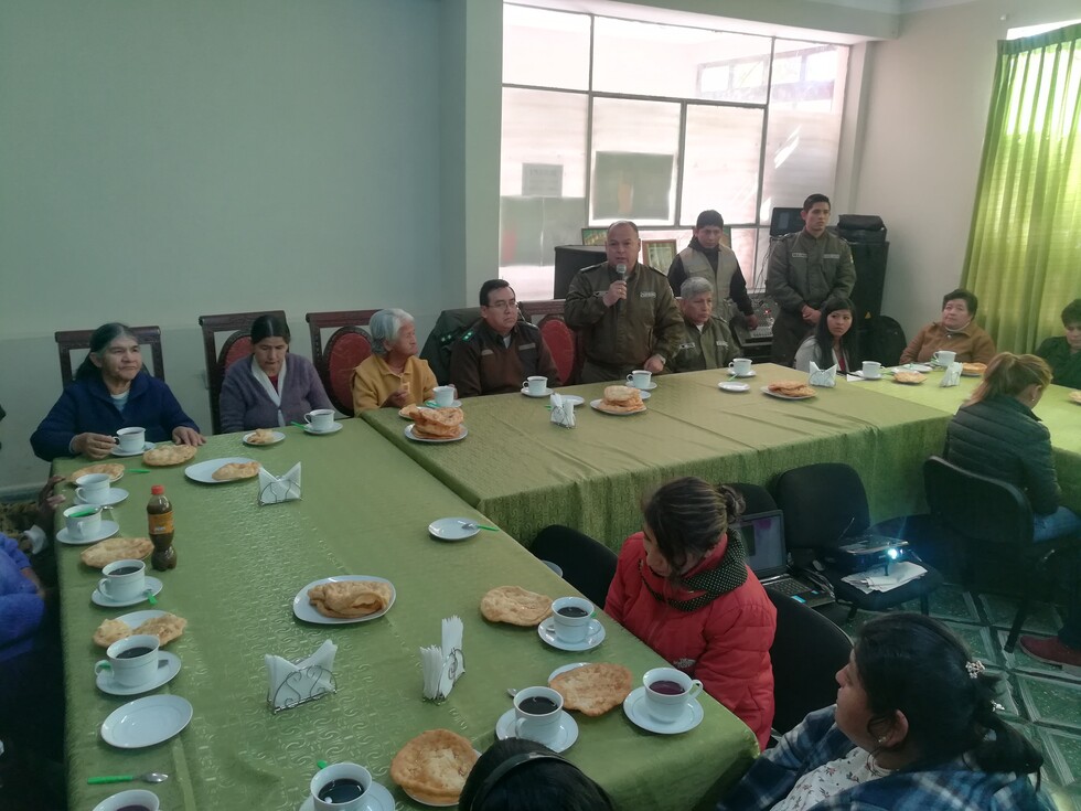 Policía adelantó agasajo a las madres por su día