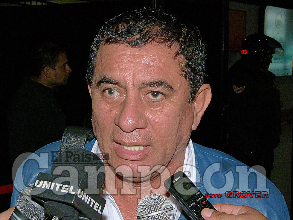 Petrolero a la Simón, Ibarra promete “súper equipo”