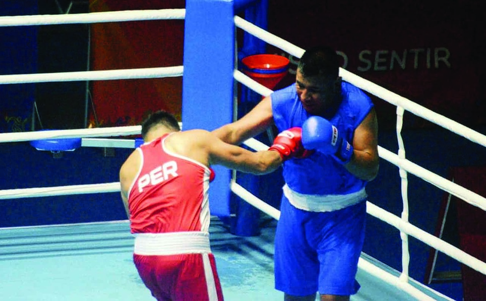 Boliviano va  por el oro en boxeo