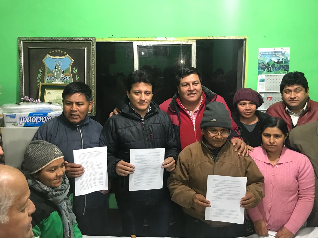 Bermejo firma acuerdo con Gobernación y levantan bloqueos