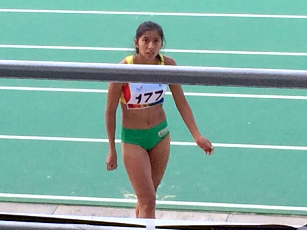 Quispe impone en salto triple un nuevo récord