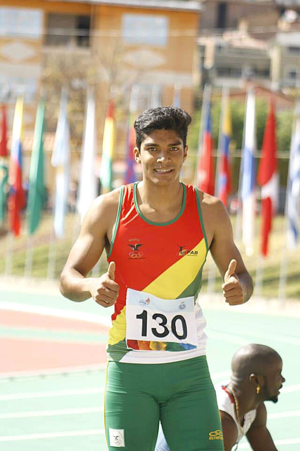 Abán destaca con equipo de relevos