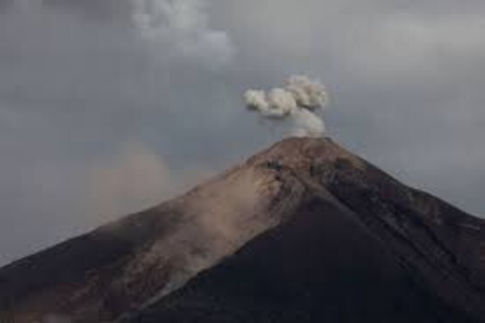 Los fantasmas de polvo, que deja el Volcán de Fuego