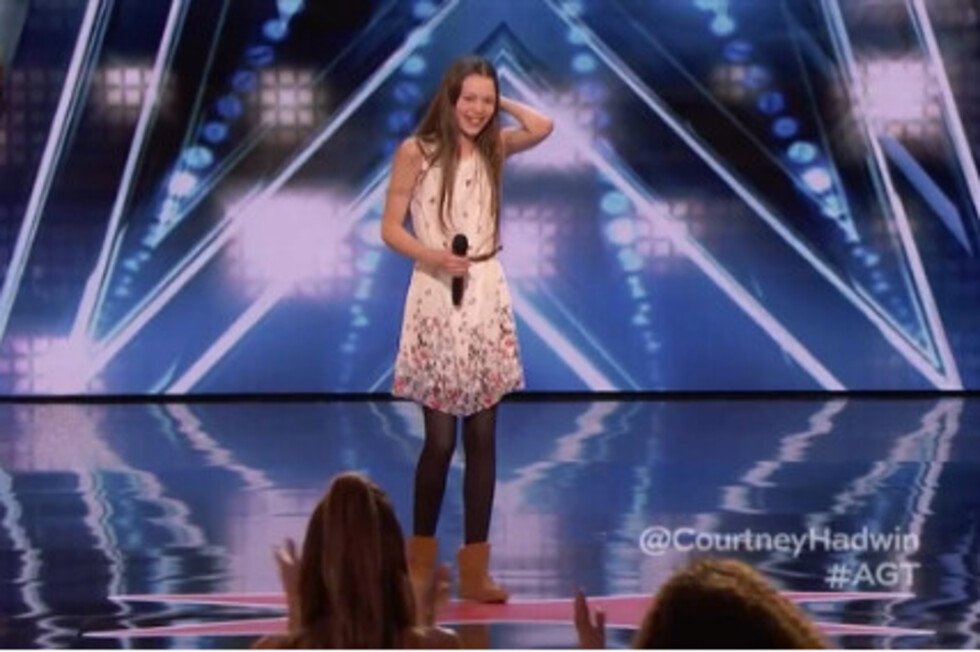 Niña pasó directo a final de show de talento