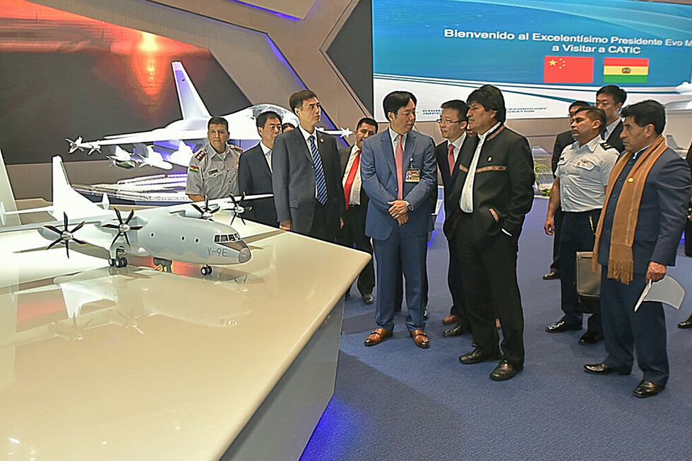 Morales visita industrias y corporaciones en China y se reúne con privados interesados en comercio