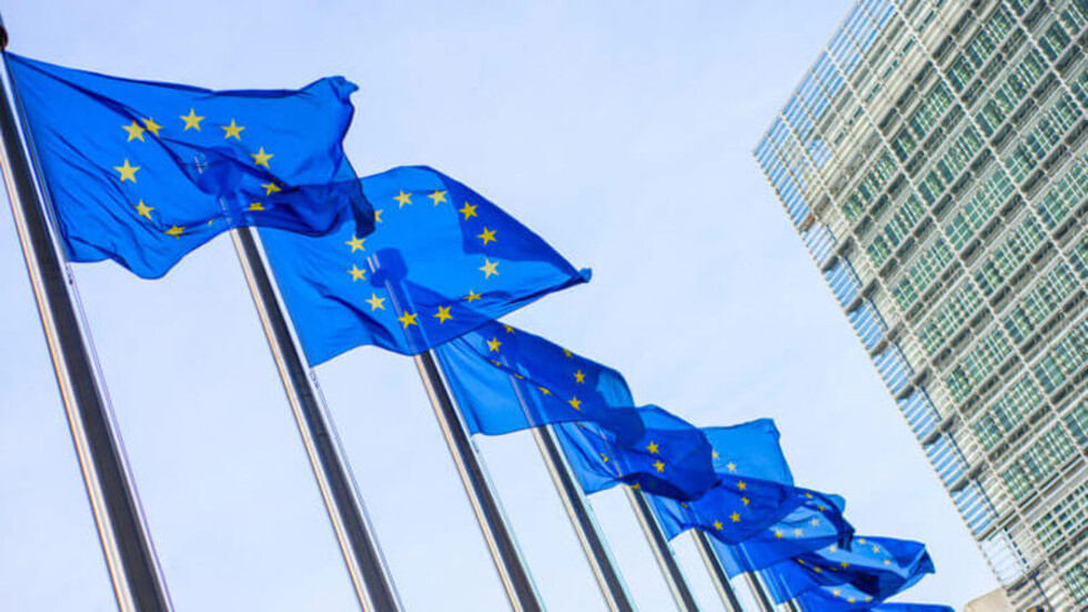 Grecia aspira a cerrar su rescate financiero