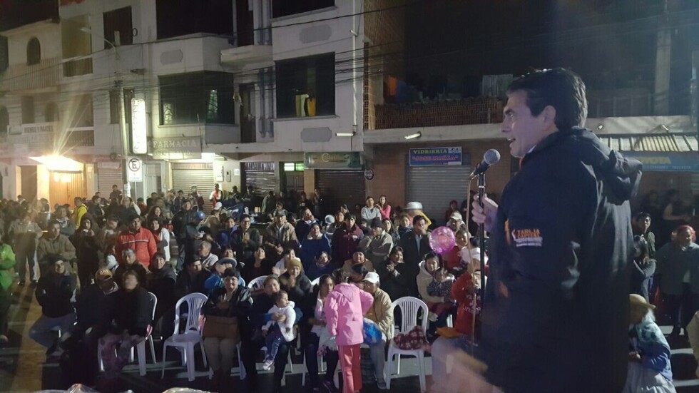 Municpio cambio luminarias en el barrio La Loma