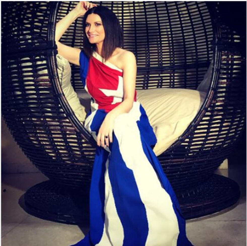 Laura Pausini  causó polémica  por una foto
