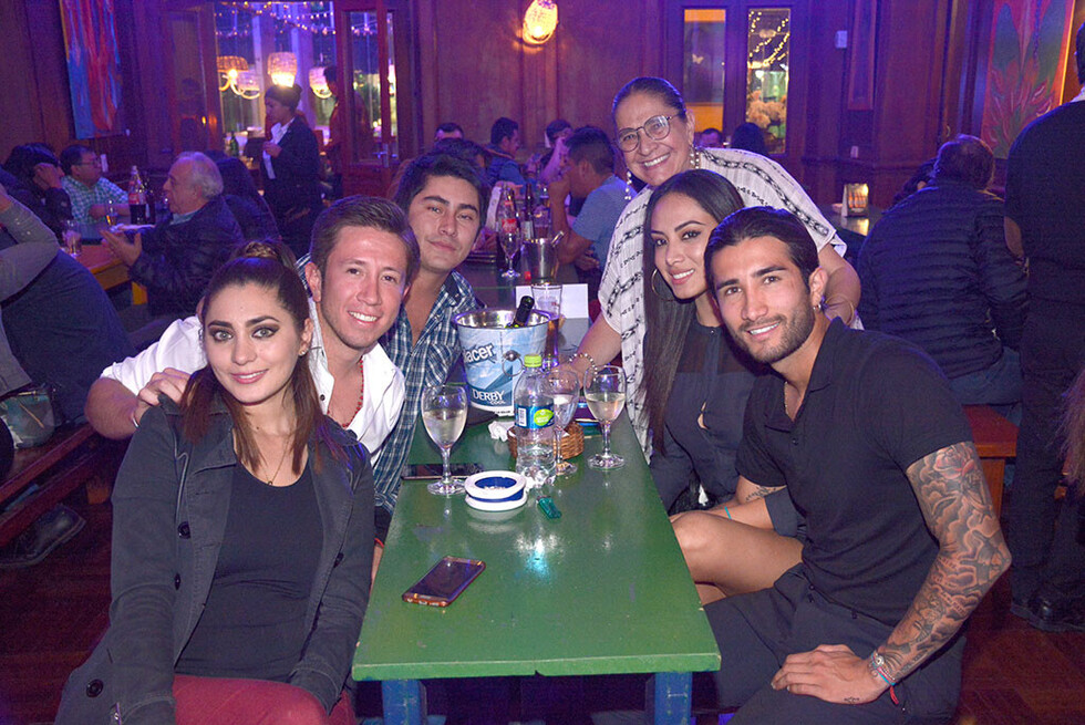 Noche bohemia en el Pizza Pazza