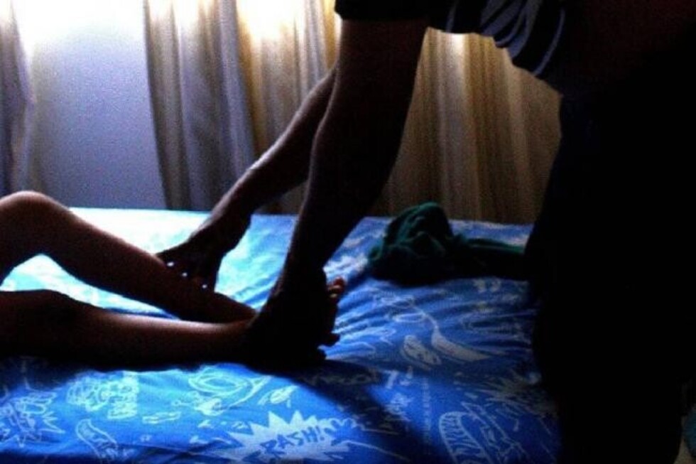 Adolescente de 15 violó y embarazó a su hermana