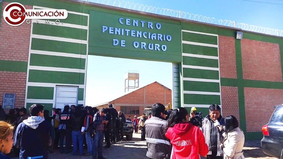 Aprehenden a proveedora de alimentos de la cárcel de Oruro por introducir marihuana