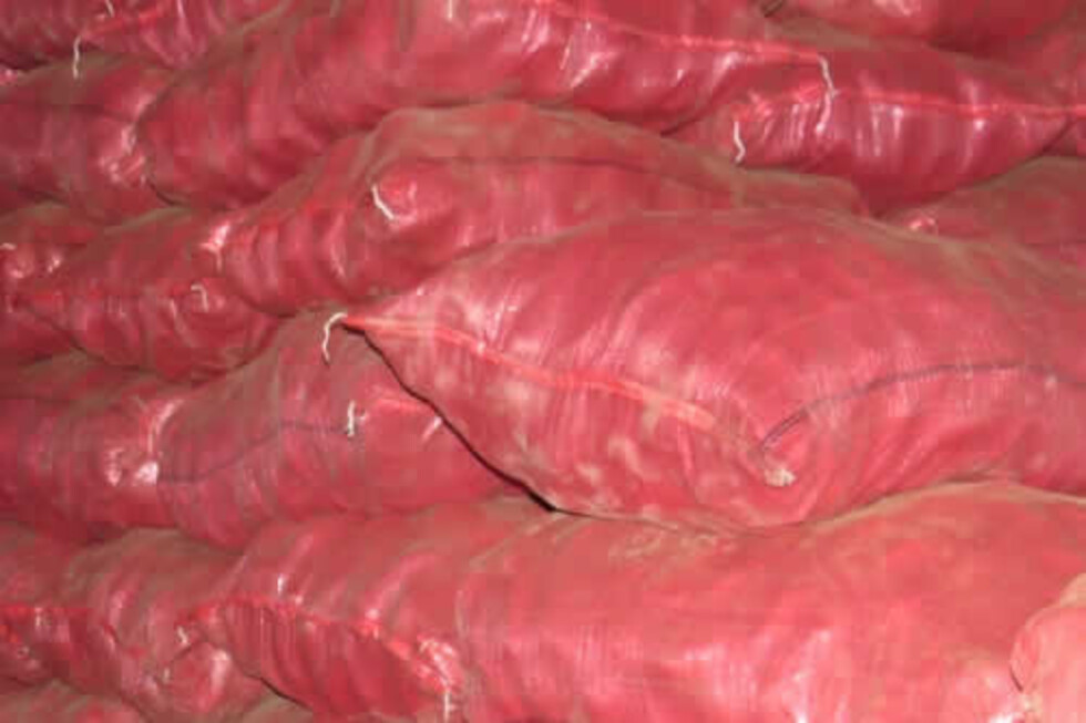 Hallan droga en sacos de papa para la cárcel