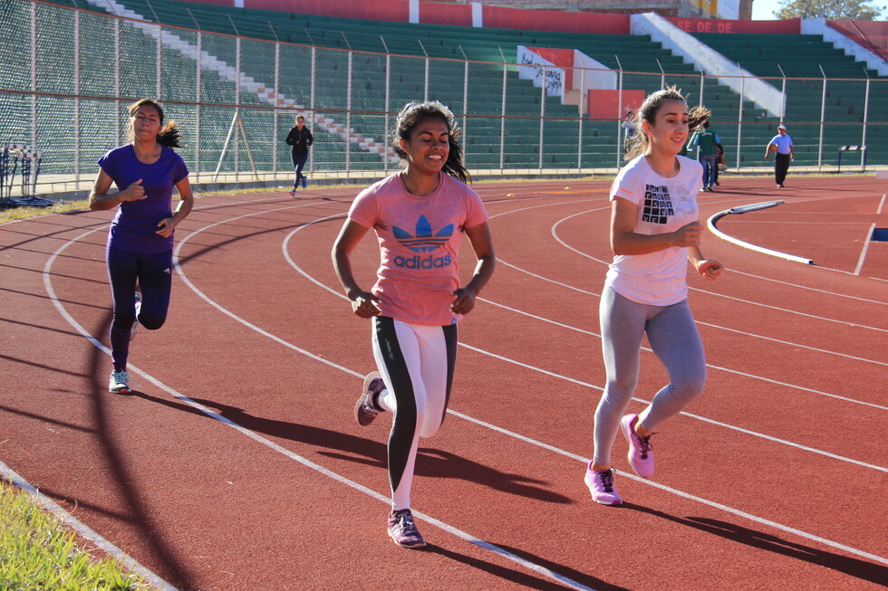Tarija termina segundo en atletismo