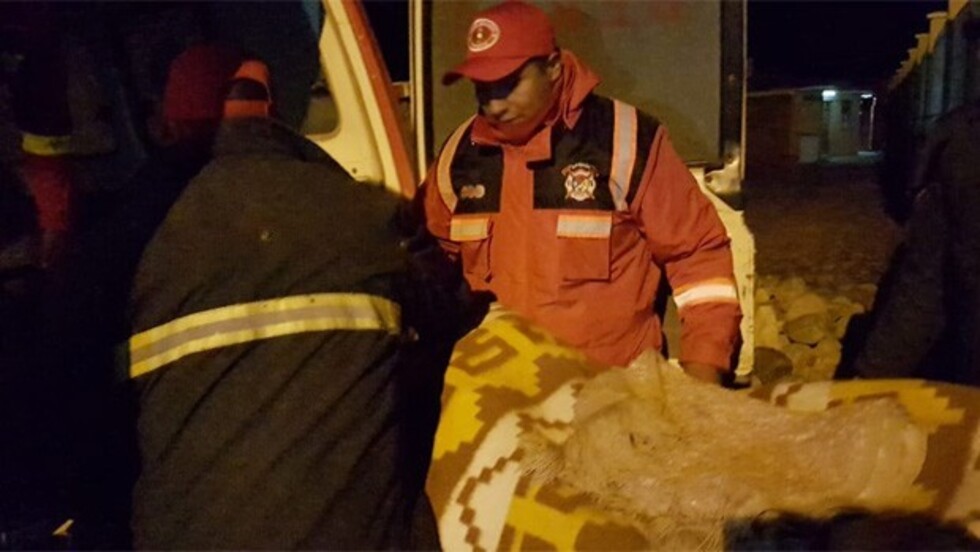 Rescatan a menor de 14 años atrapado en mina