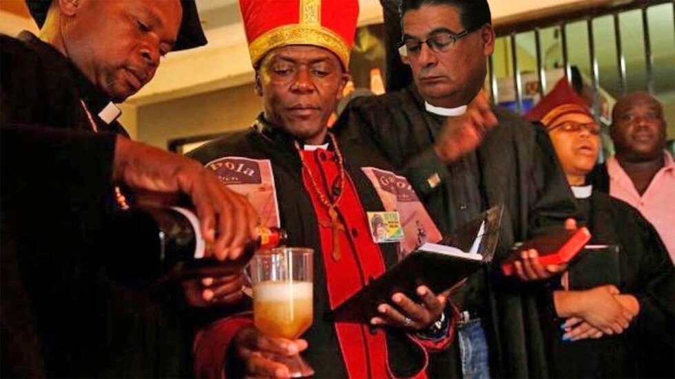 Policiíta teme por nueva iglesia de borrachitos