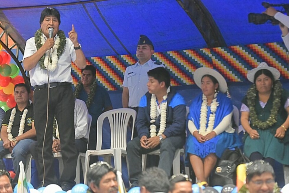 Evo califica a Berzaín y Mesa de proimperialistas