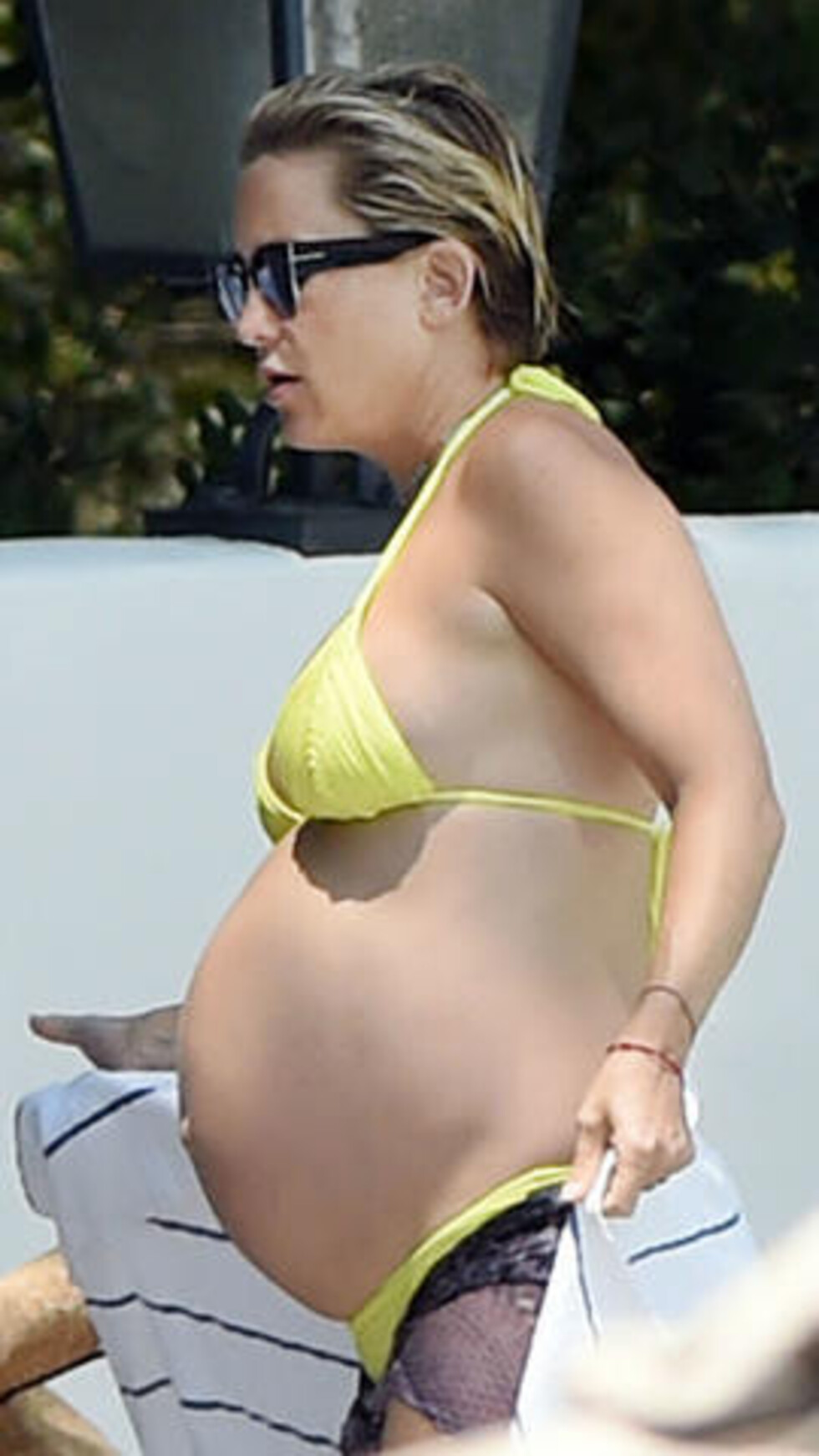 Kate Hudson muestra su embarazo