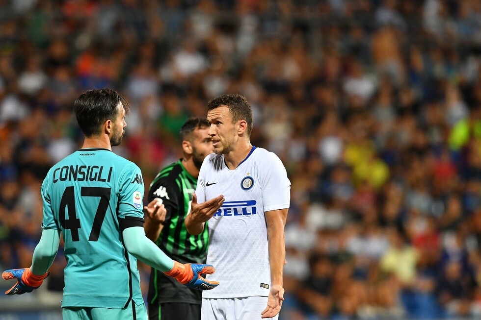 Inter tropieza y Roma gana en el arranque de la Serie A