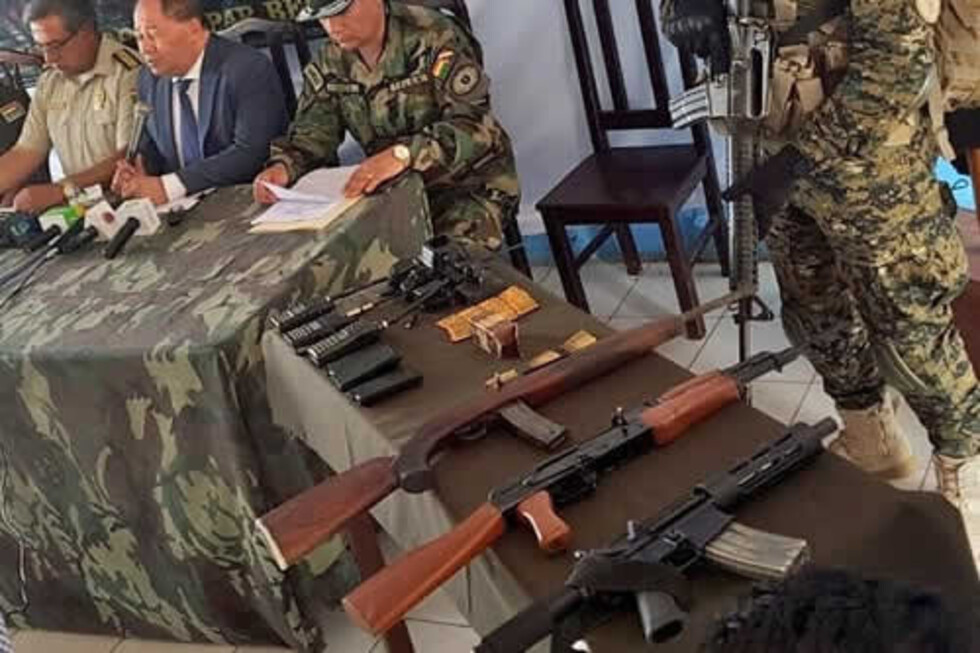 Fuerza antidroga secuestra avioneta y armas en Beni