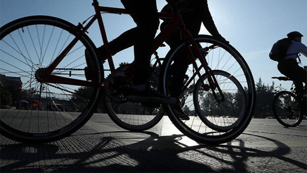 Ciclistas de competencia atropellaron a 4 niños