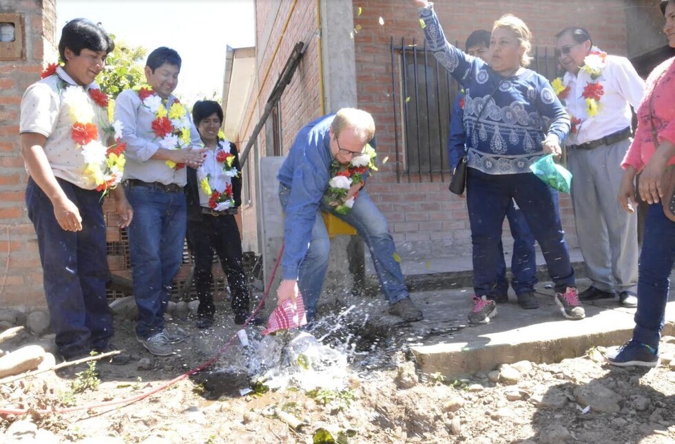 Llevan gas domiciliario para 80 familias de la comunidad de Barredero